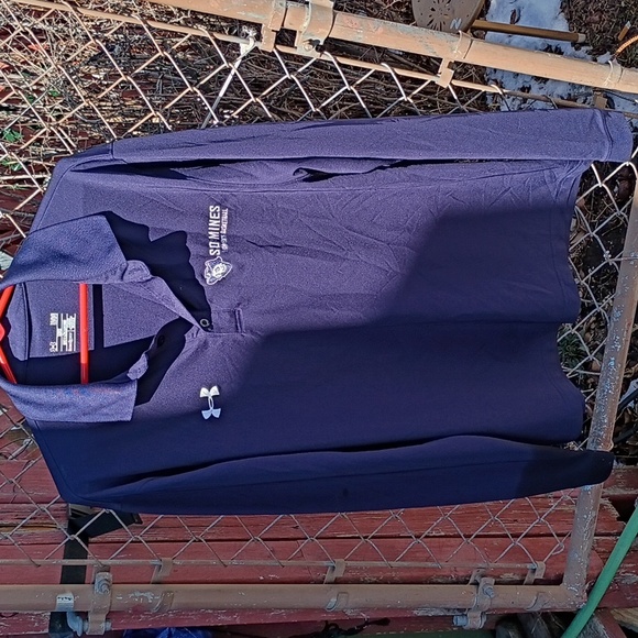 Polos - Picture 2 of 13